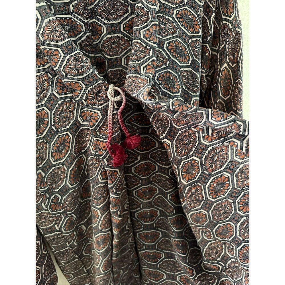 Vintage Japanese Kimono in Shades of Brown and White, Tie Closure, Lightweight - Picture 4 of 5